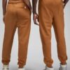 Nike Air Jordan Essentials Holiday Fleece Sweatpants1