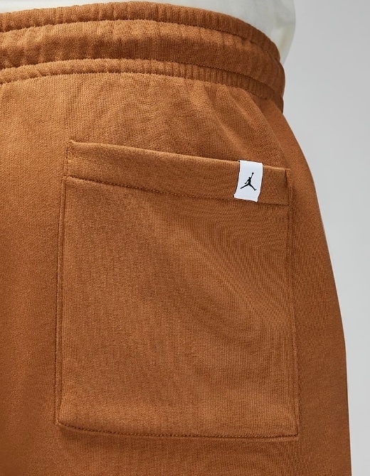 Nike Air Jordan Essentials Holiday Fleece Sweatpants3