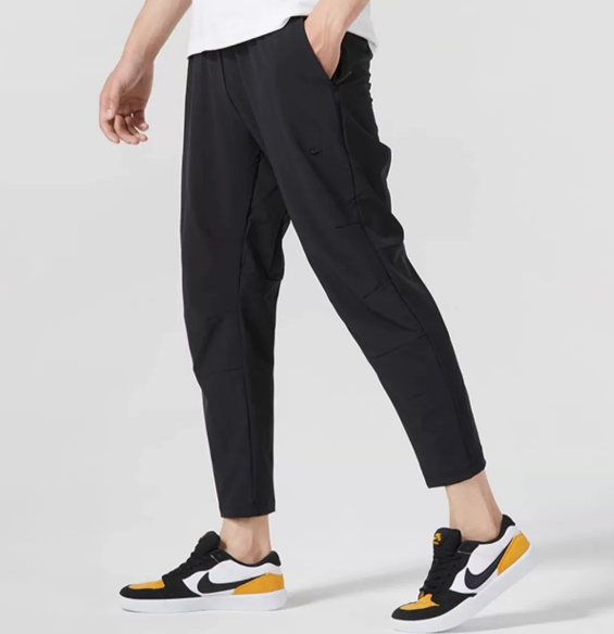 Nike Unlimited Dri-FIT Straight-Leg Multifunctional Pants1