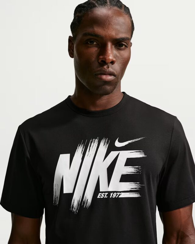 Nike Hyverse Dri-FIT UV Training Tee Black