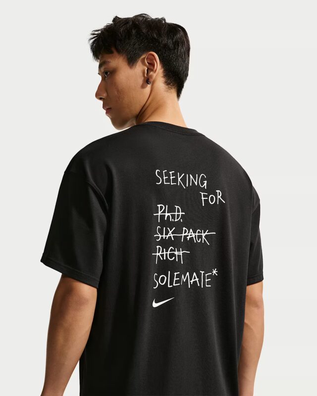 Nike "Sole Seeking" Graphic Tee Black