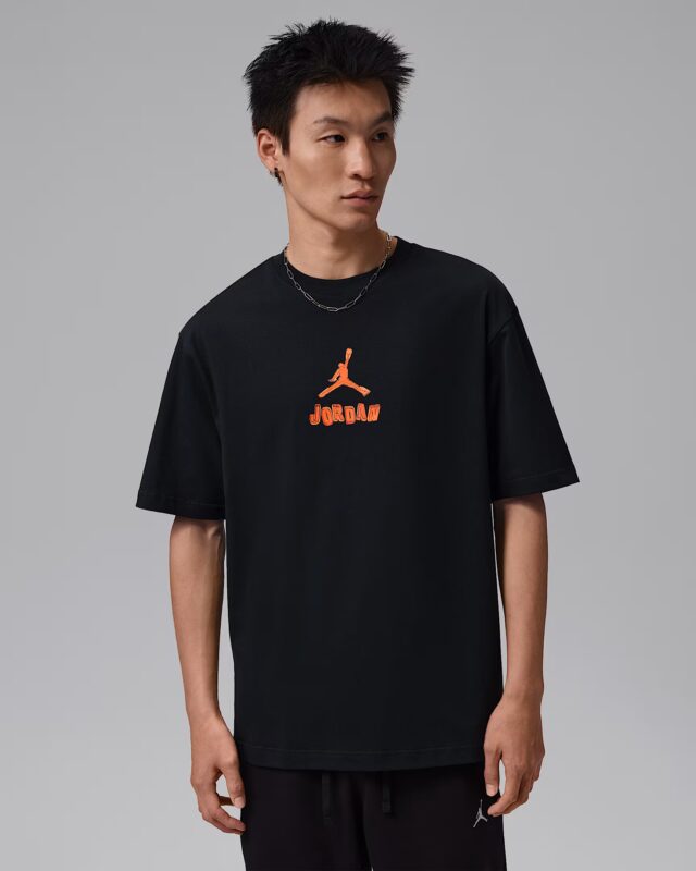 560