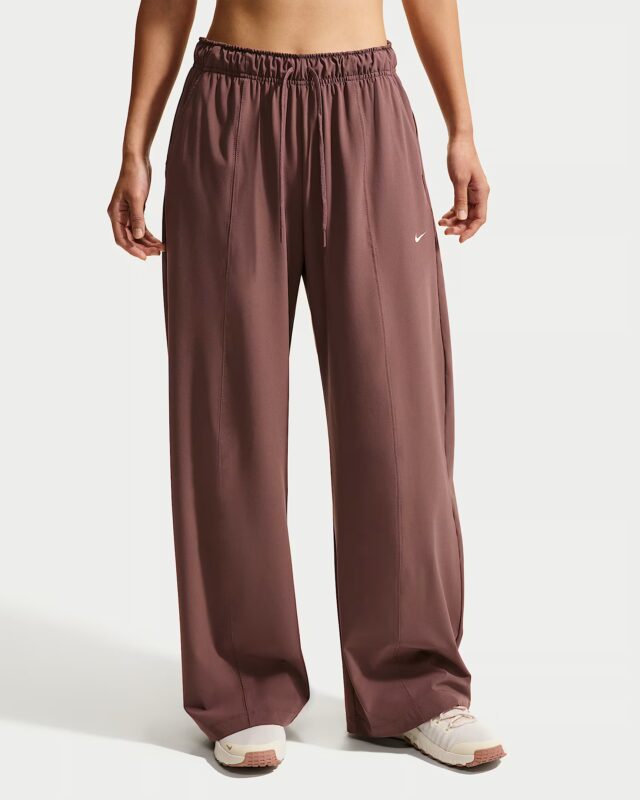 Nike One Dri-FIT Mid-Rise Woven Wide-Leg Pants