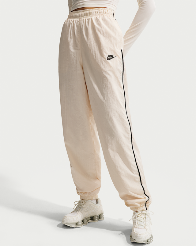 Nike Windrunner Woven Pants Pink