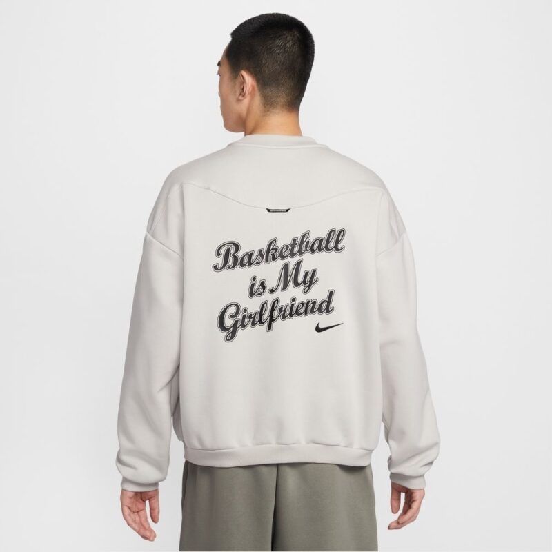 Nike Standard Issue Therma-FIT Crewneck Light Bone